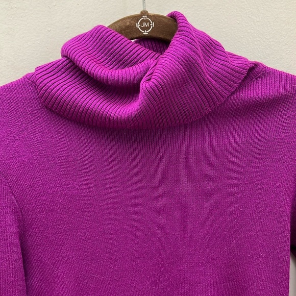 Vintage Purple Sweater Size Medium But Runs Small - Picture 3 of 9